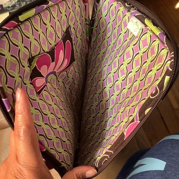 Vera Bradley iPad mini case. - Picture 3 of 5